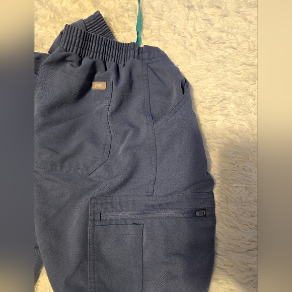 Figs Technical Collection Pants Women's Size XS Color Blue - Picture 8 of 9